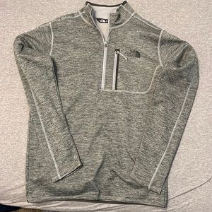 The North Face Canyonlands 1/2 zip pullover fleece Men’s small